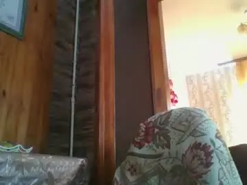Chaturbate Live Sex Cam of skyressie333