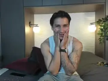 Chaturbate Live Sex Cam of andyjoy_