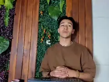 Chaturbate Adult Webcam of andyjoy_