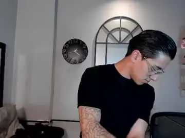 Chaturbate Free Live Porn of andyjoy_