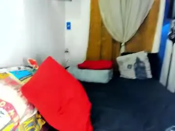 Chaturbate Live Sex Cam of sarahjey