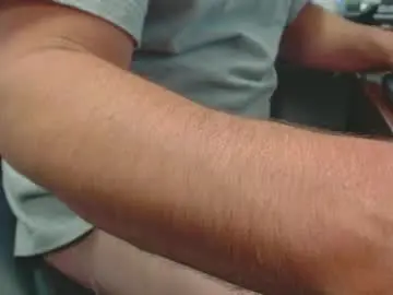 Chaturbate Free Porn Cam of squirrelly82