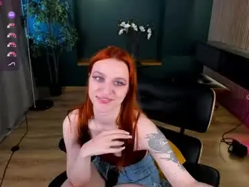 Chaturbate Live Sex Cam of c_moonie_