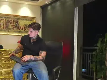Chaturbate Free Porn Cam of dantecoppolaa