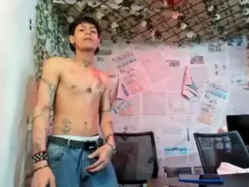 Chaturbate Live Sex Cam of alexandluke1