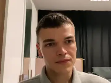 Chaturbate Live Sex Cam of shycuttwunkboy