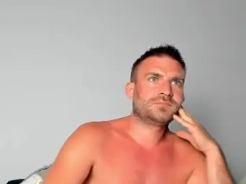 Chaturbate Free Live Porn of 10in_deluxe