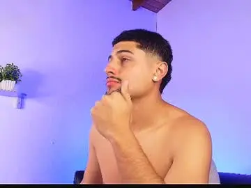 Chaturbate Live Sex Cam of deivy_gram