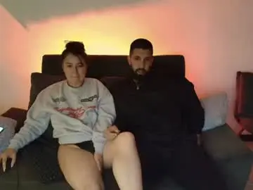 Chaturbate Watch Live Sex Cams of alyssia_wolds_1