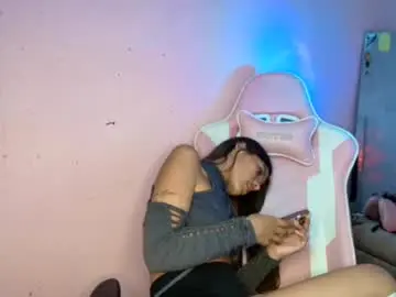 Chaturbate Live Sex Cam of _khloe_sweet