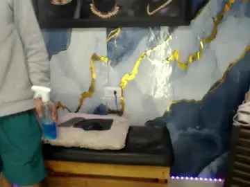 Chaturbate Free Porn Cam of party_fre_girl