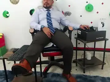 Chaturbate Watch Live Sex Cams of kalethbigdick88