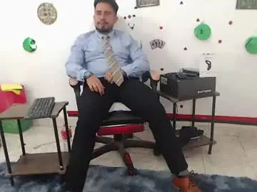 Chaturbate Live Porn of kalethbigdick88