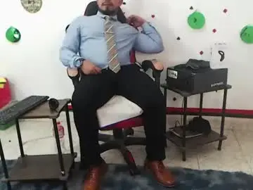 Chaturbate Live Porn of kalethbigdick88