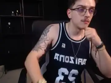 Chaturbate Live Sex Cam of felixstark