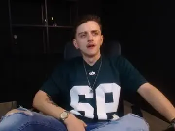 Chaturbate Live Sex Cam of felixstark