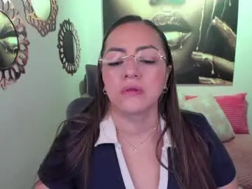 Chaturbate Best live sex cam show of marianalopez81