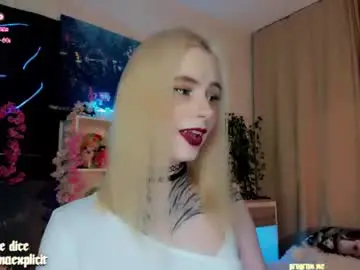 Chaturbate Nude Webcam of snake_bites