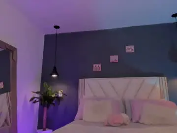 Chaturbate Best live sex cam show of naishaford_1