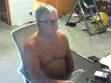 Chaturbate Live Sex Cam of yourpoppi55