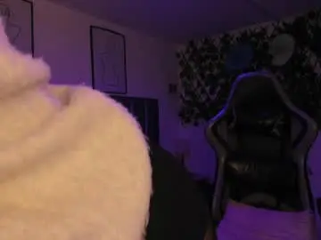 Chaturbate Live Sex Cam of kitty_gang