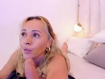 Chaturbate Free Porn Cam of im_maiyn_jung