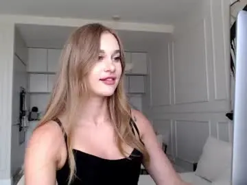 Chaturbate Live Sex Cam of mistressuniverse