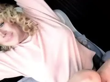Chaturbate Live Sex Cam of im_ur_nightmare