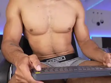 Chaturbate Live Sex Cam of danteestone