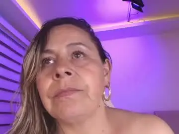 Chaturbate Live Sex Cam of cinthya_roberts