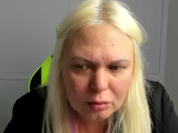 Chaturbate Free Live Porn of karlagoldd