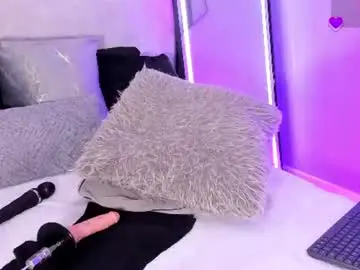 Chaturbate Free Live Porn of zoee_martins_