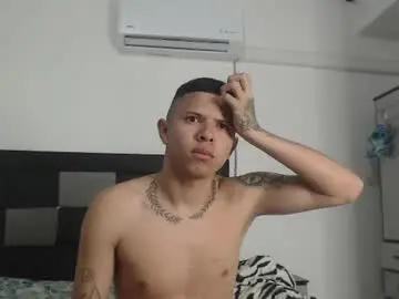 Chaturbate Private Sex Chat of steven_boy98