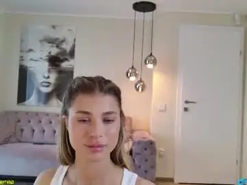 Chaturbate Live Sex Cam of lenna_godess