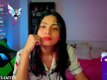 Chaturbate Sex Chat of helia_n_amy