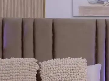 Chaturbate Watch Live Sex Cams of lindalove__