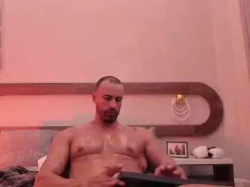 Chaturbate Live Porn of mateo_ospinaa