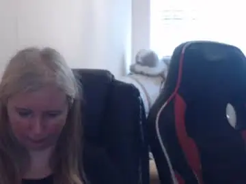Chaturbate Live Sex Cam of jenisandpeter