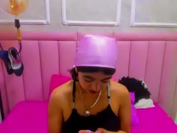 Chaturbate Sex Cam of velvet_giirll
