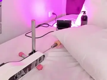 Chaturbate Best live sex cam show of evelynhoward23