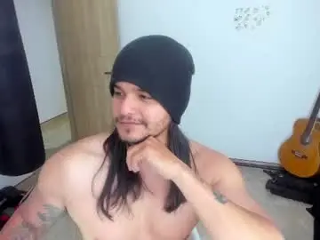 Chaturbate Watch Live Sex Cams of loganhot22