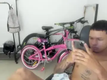 Chaturbate Free Live Porn of white_master444