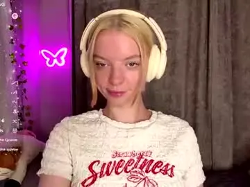 Chaturbate Best live sex cam show of cristinekondo