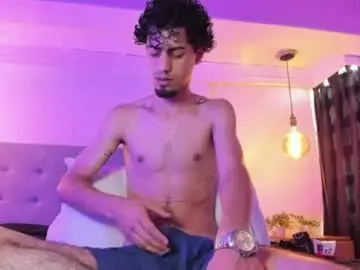 Chaturbate Free Live Porn of chris_angnel_