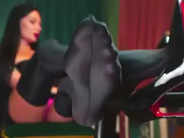 Chaturbate Free Porn Cam of evelingoddess
