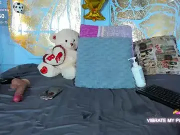 Chaturbate Live Sex Cam of melaniecooperr
