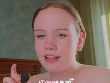 Chaturbate Best live sex cam show of zeldaes