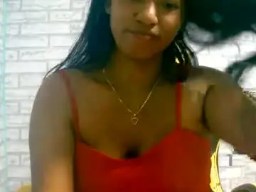 Chaturbate Nude Webcam of ariah13