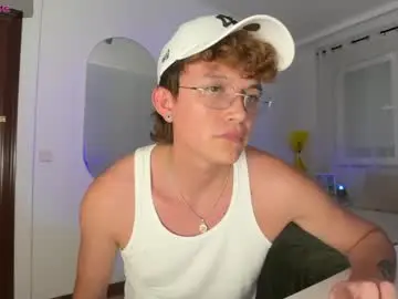 Chaturbate Private Sex Chat of anddres_boss