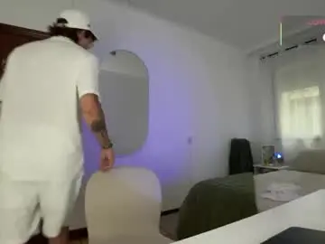 Chaturbate Watch Live Sex Cams of anddres_boss